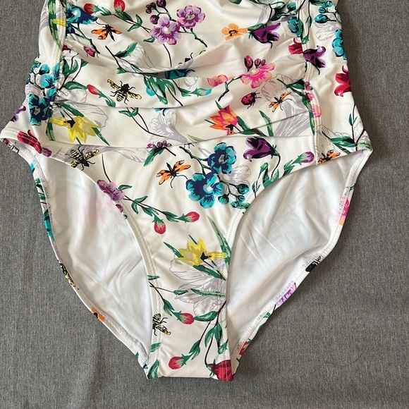 Betsey Johnson One Piece Bandeau Swimsuit Botarical Floral print size Med NWT - Picture 4 of 10